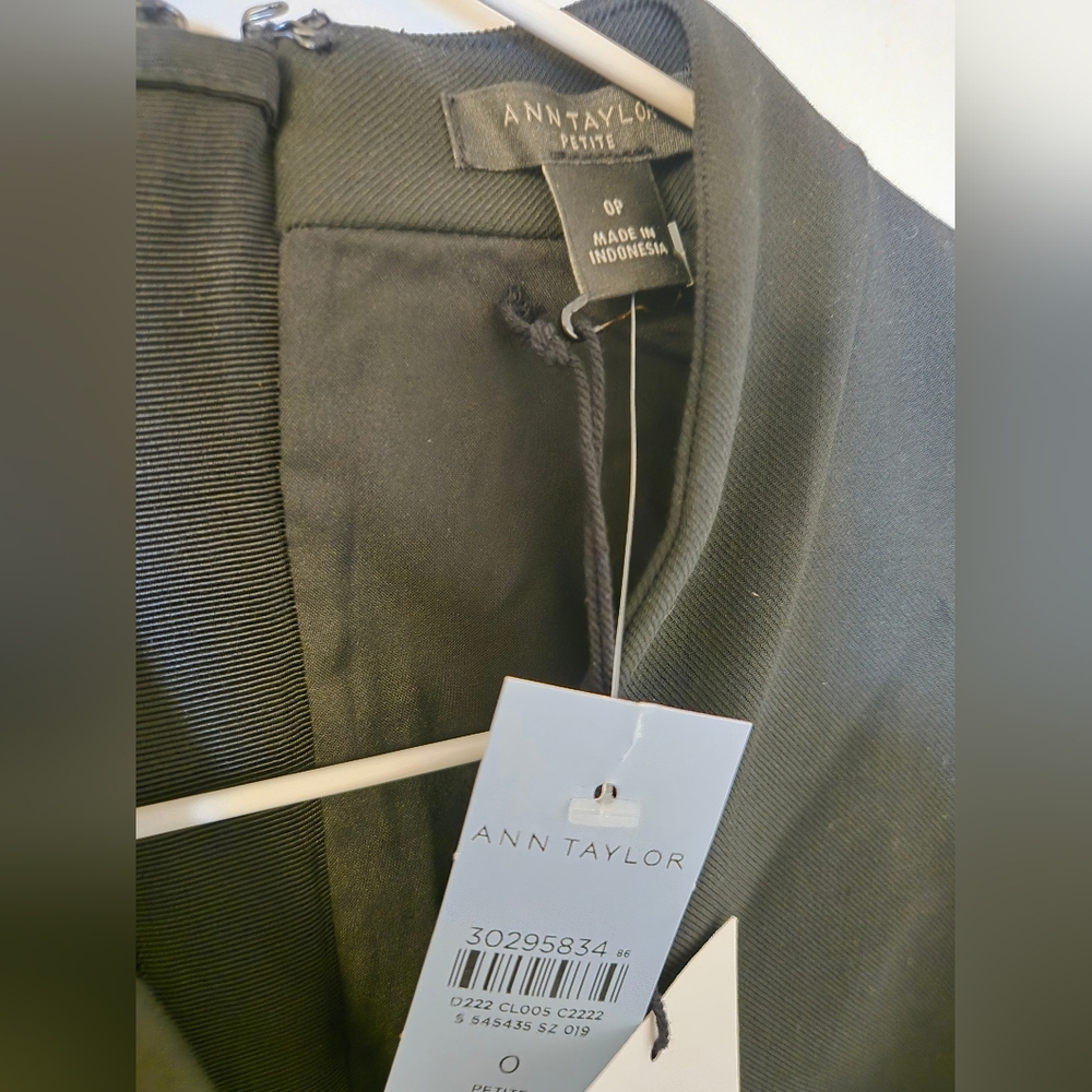 NWT Ann Taylor Sleeved, Lined Black Tailored Suit Dress - Picture 5 of 8